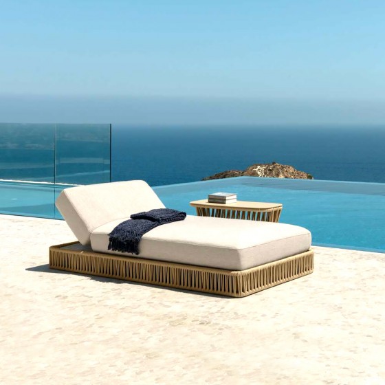 Cliff Lounger