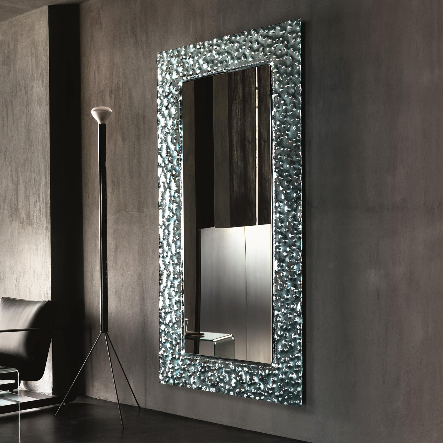 High-End Italian Venus Mirror - Italian Designer  Luxury Furniture by  Cassoni