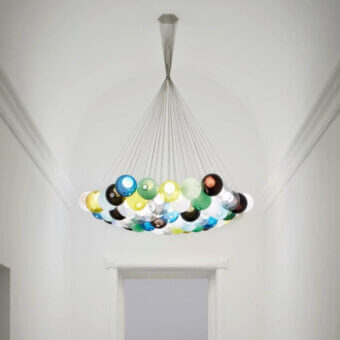 Distinguished Bocci 28 Cluster suspension lamp with organically arranged clear glass spheres and milk white lamp holders