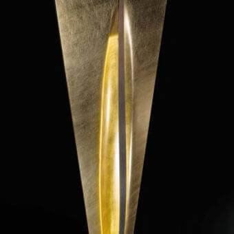 Lavish Reflex Terra floor lamp with extra clear curved glass in gold leaf and etched lacquered creta glass base