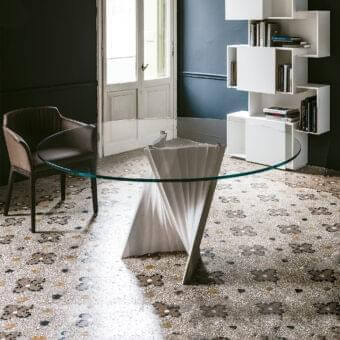 Remarkable Cattelan Italia Plisset table with clear glass tabletop and matte Palissandro white marble base crafted in Italy