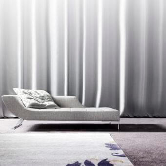 Viceversa Chaise Lounge