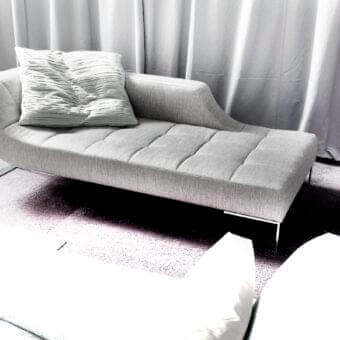 Viceversa Chaise Lounge