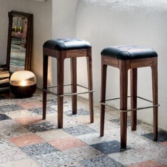 Webby Stool