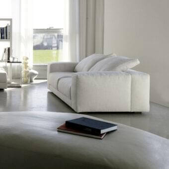 Exceptional Swan Italia Hills sleeper sofa with removable Italian fabric and feather-filled cushions in an off-white matte finish