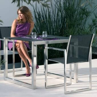 Ninix Table