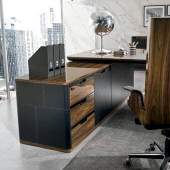 Avatar Desk