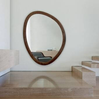 Superior Porada Giolo mirror with oval form and solid Canaletto walnut frame in a satin finish