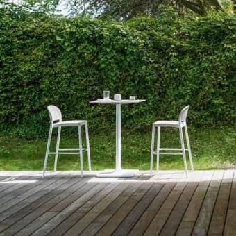 Plinto Bar Table