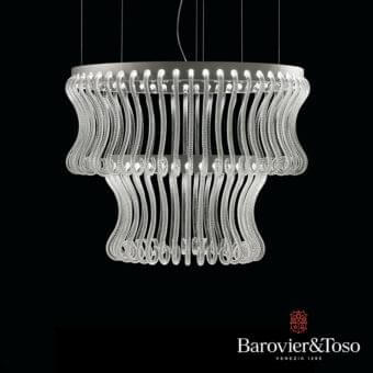 Distinguished Barovier&Toso Crown suspension lamp crafted in clear Murano glass with silver-toned metal rings for ambient illumination