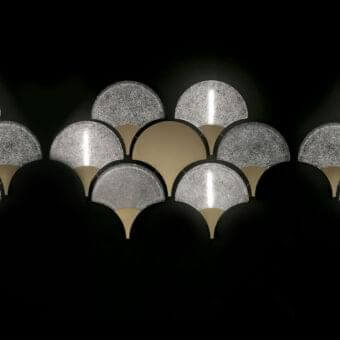 Exclusive Barovier&Toso Tuileries wall lamp with shimmering Murano glass and matte gold metallic elements crafted in a repeating array