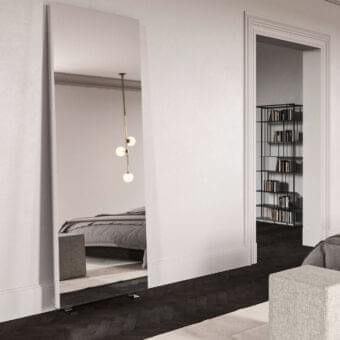 Superior Presotto Tuttospecchio mirror with a streamlined form and full-length reflection in chromed metal feet