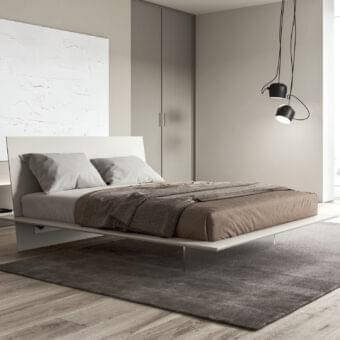 Superior Presotto Plana bed with rectangular profile crafted in particleboard and beech, finished with a matte beige-gray lacquer