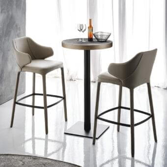 Wanda Stool