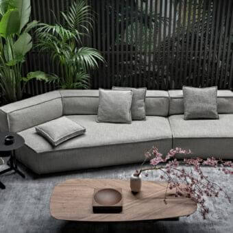 Distinguished Bonaldo Peanut B.X sectional with light grey fabric upholstery and anthracite grey matt painted wood feet