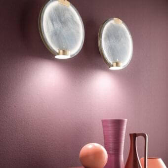 Superior Masiero Horo wall lamp with metal structure and refined glass diffuser in a marbled, semi-translucent finish