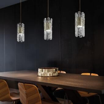 Exceptional Masiero Vegas suspension lamp with rock-effect glass strips and a refined metallic structure
