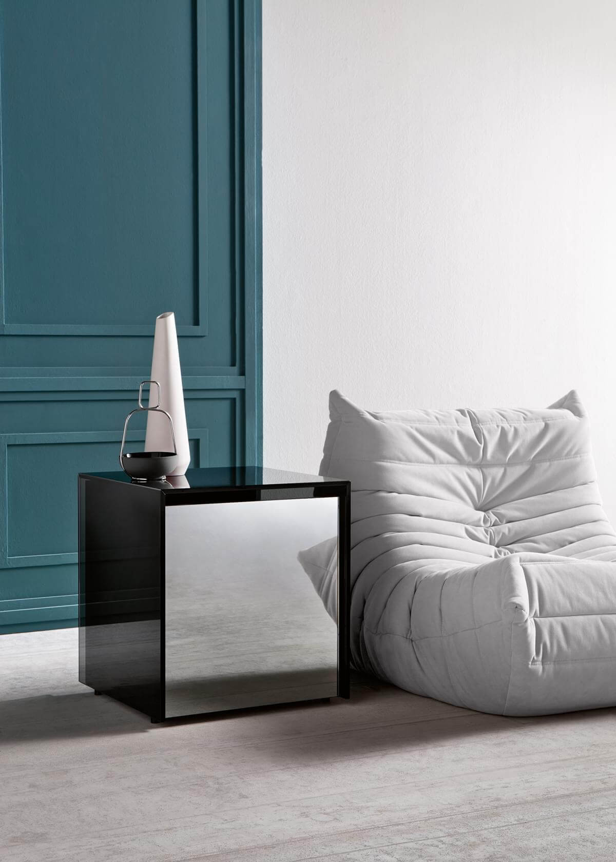 Tonelli Gotham Side Table - Thumbnail 3