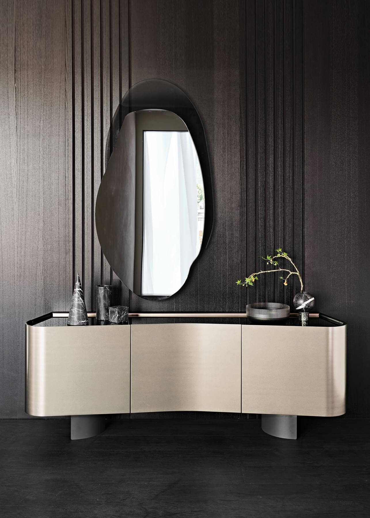 Superior Cattelan Italia Akumal mirror built in fumé glass with an irregular, matching fumé glass frame