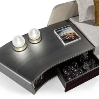 Distinguished Reflex Bulles XL table lamp with frosted sphere diffuser and golden metallic support