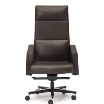 Superior 4 Mariani Inca armchair showcasing brown leather upholstery with a separated seat and innovative five-star swivel base