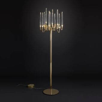 Exclusive Il Pezzo Mancante Il Pezzo 3 floor lamp crafted in hand-forged brass with polished golden finish and clear solid crystal candles