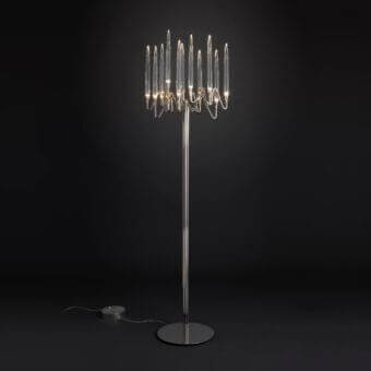 Refined Il Pezzo Mancante Il Pezzo floor lamp with hand-forged brass and clear solid crystal candles in a glossy finish