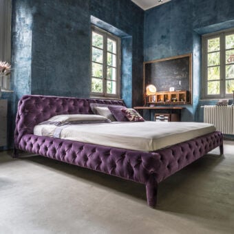 Exceptional Arketipo Windsor Dream bed with deep purple velvet upholstery and rhombus patterned tufting