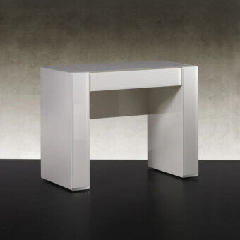 Distinguished Reflex Avantgarde nightstand crafted in shiny lacquered wood with bevelled lacquered glass