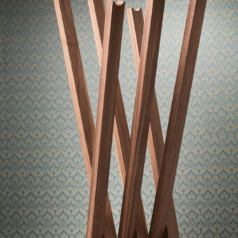 Oscar Coat Hanger