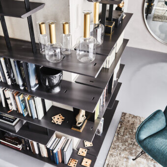Airport Wall-hanging Bookcase