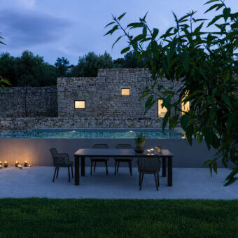Customade Extendable Table