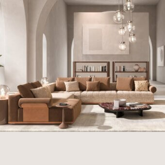 Auguste Sectional