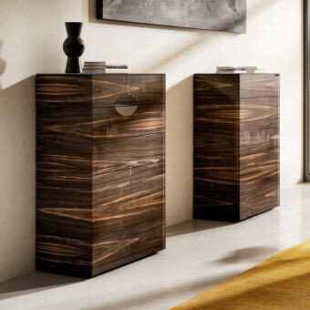 Materia Vertical Dresser