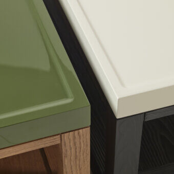 Superior Bellavista Clubcafe’ coffee table with cream lacquered MDF top and dark finished solid oak supporting structure