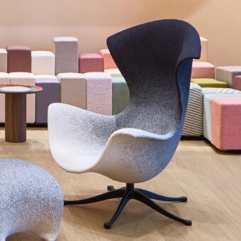 One Page Lounge Chair