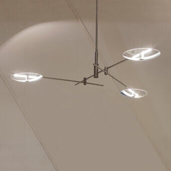 Innovative Turri Zero Suspension Lamp with intersecting tubular arms and glass discs in matte silver finish
