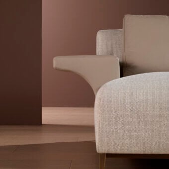 Distinguished Bellavista George V sofa with textured light beige herringbone upholstery and sleek brass base