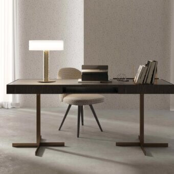 Exceptional Stillux Rock table lamp crafted with a hammered steel base and glossy white blown glass diffuser in brassy gold tone