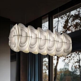 Superior Slamp Fiordlys linear suspension lamp with white Opalflex and light gray metal frame in matte finish