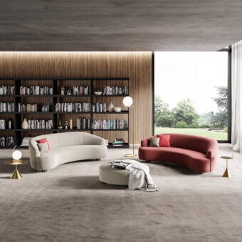 Superior Swan Italia Venere sofa with rounded organic shapes upholstered in light beige textile and wenge-painted wooden feet