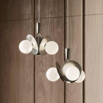Exclusive Stillux Balloons suspension lamp with three matt white glass spheres and sleek metal disc in satin finish