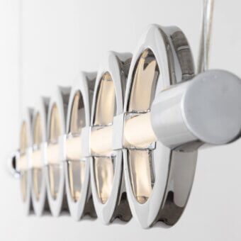 Superior Stillux Chain suspension lamp with linked metal rings and pyrex frosted glass tube crafted in a glossy chrome-like finish