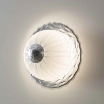Superior Stillux Orbis wall lamp with a dark grey hammered metal structure and translucent white hand-worked glass diffuser
