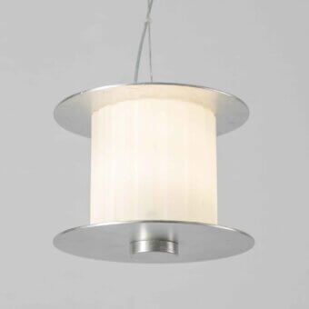 Sophisticated Stillux Overlay suspension lamp with silver metal discs and warm white channeled glass diffuser in matte finish