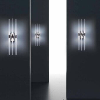 Distinguished Stillux Line wall lamp with frosted pyrex glass diffusers supported by a glossy silver metal structure