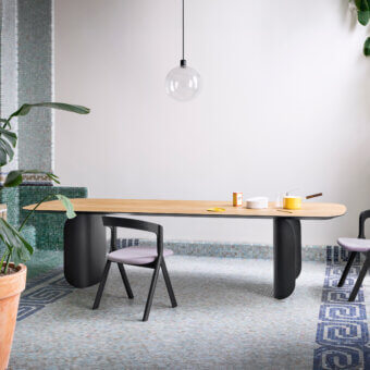 Barry Table
