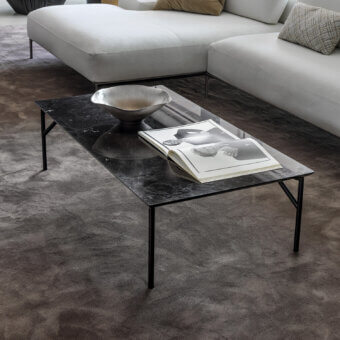Exceptional Horm Tout Le Jour coffee table with black marble tabletop and thin black metal legs crafted in Italy
