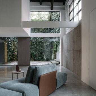Tab Sectional - Raw Edges