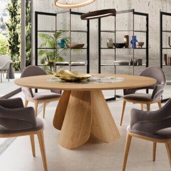 Superior Ozzio Italia Veliero table with a light-toned wooden surface and graceful curved wooden pedestal base crafted in ceramic tray detail